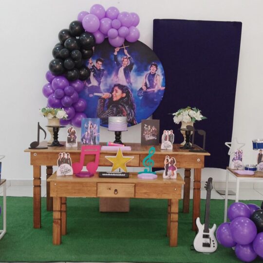 Julie and the Phantoms